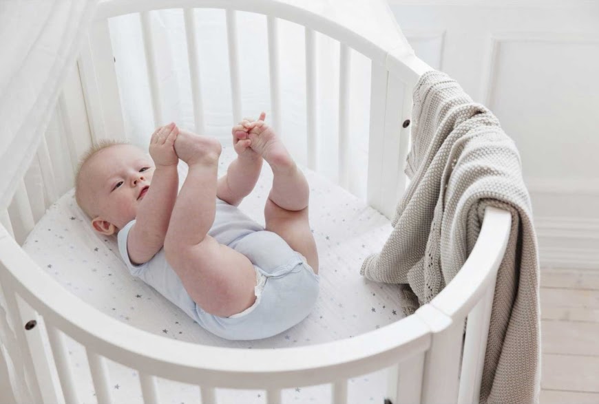 Stokke - Łóżeczko Sleepi na kółkach