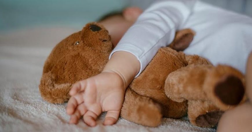 Jak położyć dziecko do łóżka bez płaczu