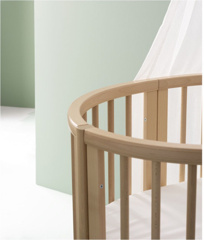 Bezpieczne łóżeczko Stokke Sleepi V3 - zaokrąglone krawędzie